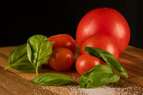 Tomaten und Basilikum von Simone Rein