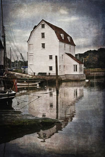 Woodbridge Tide Mill by Ian Lewis