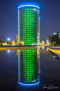 Der grüne Turm von Wolfsburg by Jens L. Heinrich
