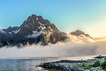 Nebelwand auf den Lofoten  von Christoph  Ebeling