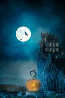  haunted house on a night with a full moon by Sven Bachström