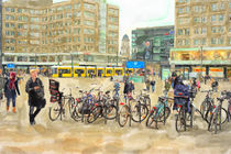 Berlin Alexanderplatz. People and bikes. von havelmomente