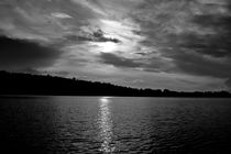 Dramatic sky over a lake - monochrome by Intensivelight Panorama-Edition