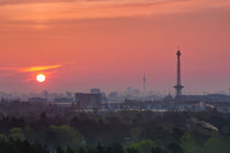 Sonnenaufgang auf dem Berliner Teufelsberg von Salke Hartung