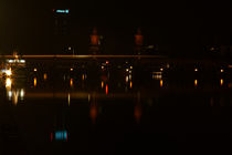 Nachts an der Oberbaum Brücke  by Bastian  Kienitz