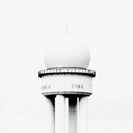 Tempelhof-airport-radar-tower