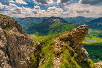 Panoramablick von einem Felsvorsprung by mindscapephotos