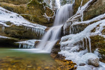 Großer eisiger Hasenreuter Wasserfall von mindscapephotos