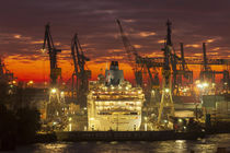Blohm und Voss, Werft, Abenddämmerung, Hamburg, Deutschland, Europa by Torsten Krüger