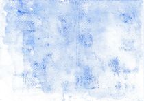Mit Wachsmalkreide gezeichneter verwaschener Aquarell Hintergrund Abdruck in Blau  by Heike Rau