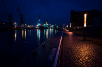 Hafen bei Nacht by Michael Winter