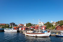 Blick auf den Ort Rönnäng in Schweden by Rico Ködder
