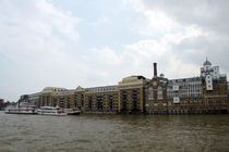 Butlers Wharf from the River Thames London von GEORGE ELLIS