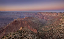 Red canyons of Grand Canyon during sunset, USA von Bastian Linder