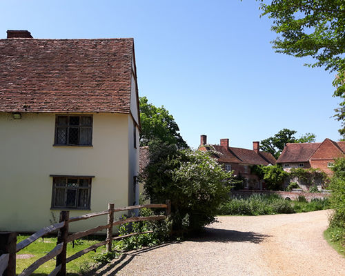 Willy-lotts-cottage-and-flatford-mill-east-bergholt-suffolk-a