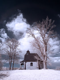 Infrarotaufnahme der Kapelle bei Hofgut Imsbach Lapointe by bauer-photography