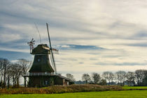 Windmühle in Ostfriesland by Rolf Müller