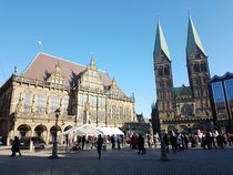 Rathaus und Dom Bremen by alsterimages