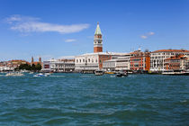 Venedig vom Wasser aus by Michael Winkler