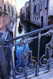 Venice, Italy Gondola-7 von Robert Matta