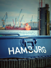 Hamburg by Julian Berengar Sölter