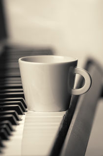 Piano Coffee by cinema4design