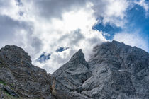 Zugspitze in den Wolken von mindscapephotos