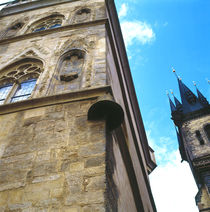 PRAG. Teynkirche und Haus zur steinernen Glocke am Altstädter Ring. von li-lu