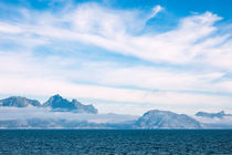 Blick auf die Berge der Lofoten in Norwegen von Rico Ködder