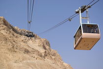 Die Kabinenbahn vom Toten Meer zur Festung Masada by Berthold Werner
