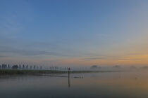 Morgendämmerung über dem Zeller See bei Moos auf der Halbinsel Höri - Bodensee von Christine Horn
