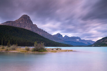 Canada-ab-banff-np-waterfowl-lake-sunrise-2