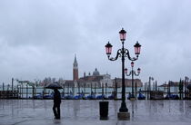 Ein verregneter Tag in Venedig / Rainy day in Venice von Berthold Werner
