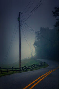 Foggy Country Road von William Schmid