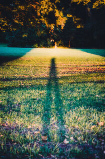 Long man shadow by Ingo Menhard