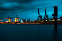 Hamburg Harbour by Lutz Westphal