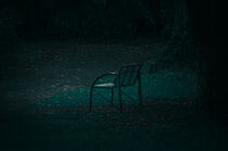 Lonely park bench by Ingo Menhard