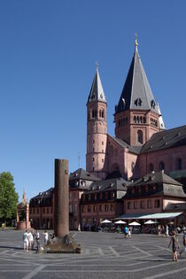 Der Mainzer Dom by Berthold Werner