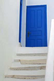 Blaue Tür auf Mykonos von Udo Beck