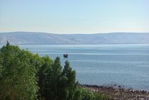 Israel: Der See Genezareth bei Kafarnaum / Sea of Galilee von Berthold Werner