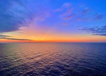 Sonnenaufgang über der Ostsee von Udo Beck