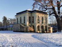Teehaus Altenburg im Winter by alsterimages