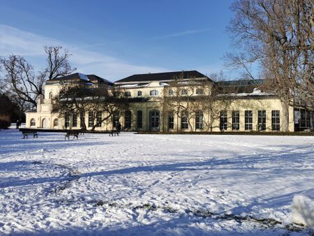 Teehaus-und-orangerie-altenburg-im-winter