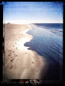 Footprints In The Sand by Phil Perkins
