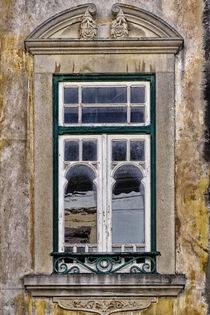 Ein Jugendstilfenster in Tomar, Portugal von Berthold Werner