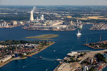 Luftaufnahme vom Hafen Rostock von aseifert