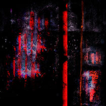 Red_Pillar_before_Wall_at_Night by Manfred Rautenberg