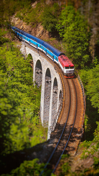 Train-on-zampach-viaduct-czech-republic-1