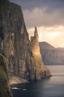 Trøllkonufingur rock formation at sunset on Vagar Island, Faroe Islands by Bastian Linder