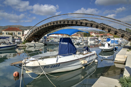 Trogir-arch-bridge